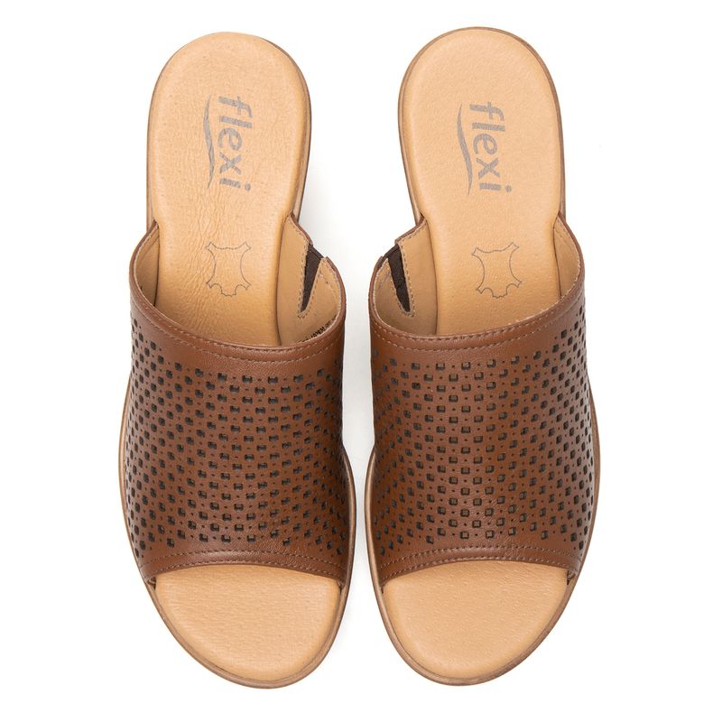 102920TAN_6