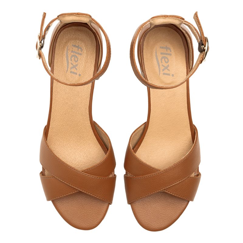 106414CAMEL_5