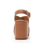 122701CAMEL_5