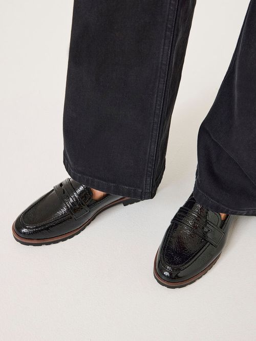 Mocasín Mujer 24239-42 negro charol